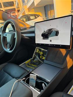 تسلا موديل 3